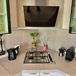 Sabri's Modern In Tuscany Daire
