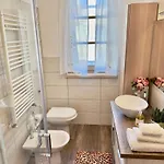 Sabri's Modern In Tuscany *