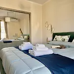 Sabri's Modern In Tuscany Daire