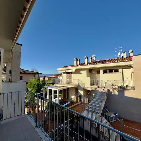 Sabri's Modern In Tuscany Daire